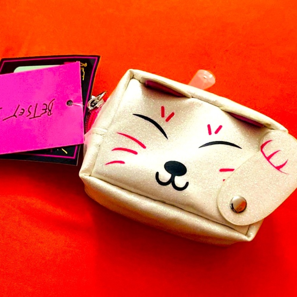 Betsey johnson cat pill case NWT